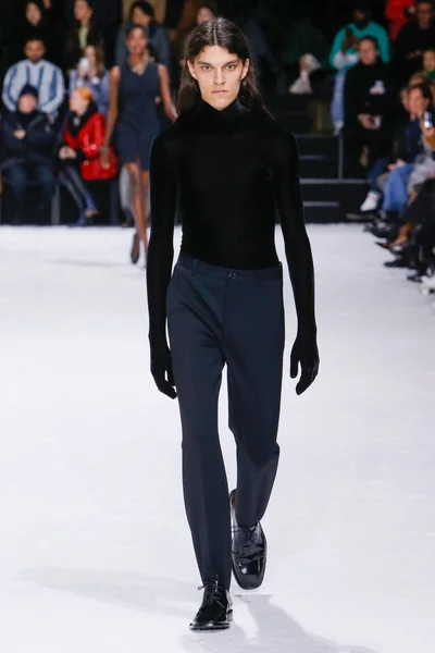 Look 2